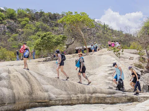 Nature-focused Hierve el Agua and distillery — photo 2