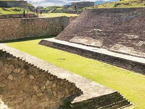 Monte Alban Half-Day Tour — photo 4